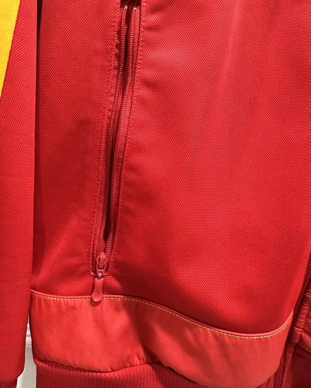 SPAIN WINDBREAKER (2010-11)