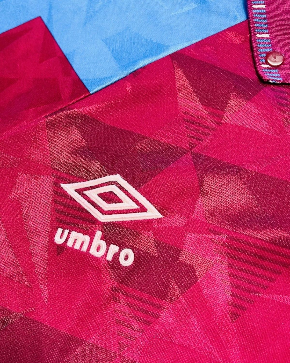 YORKE DWIGHT 1991-92 (Ast)