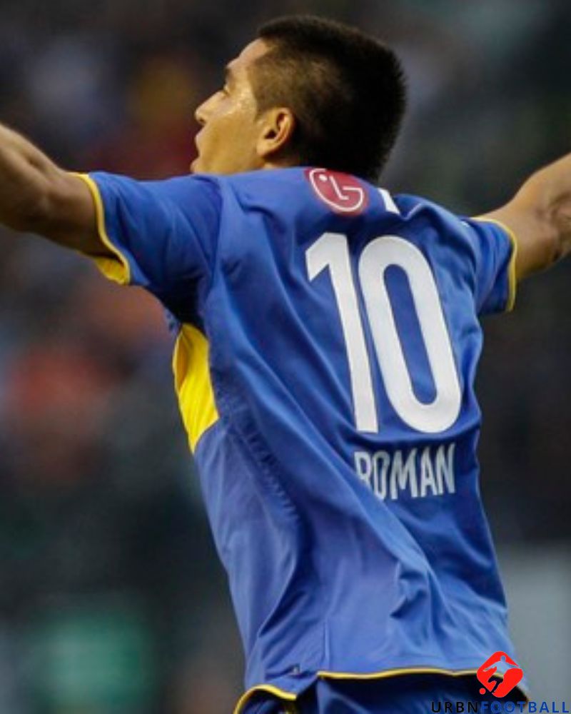 RIQUELME ROMAN 2010-11 (Boca J)